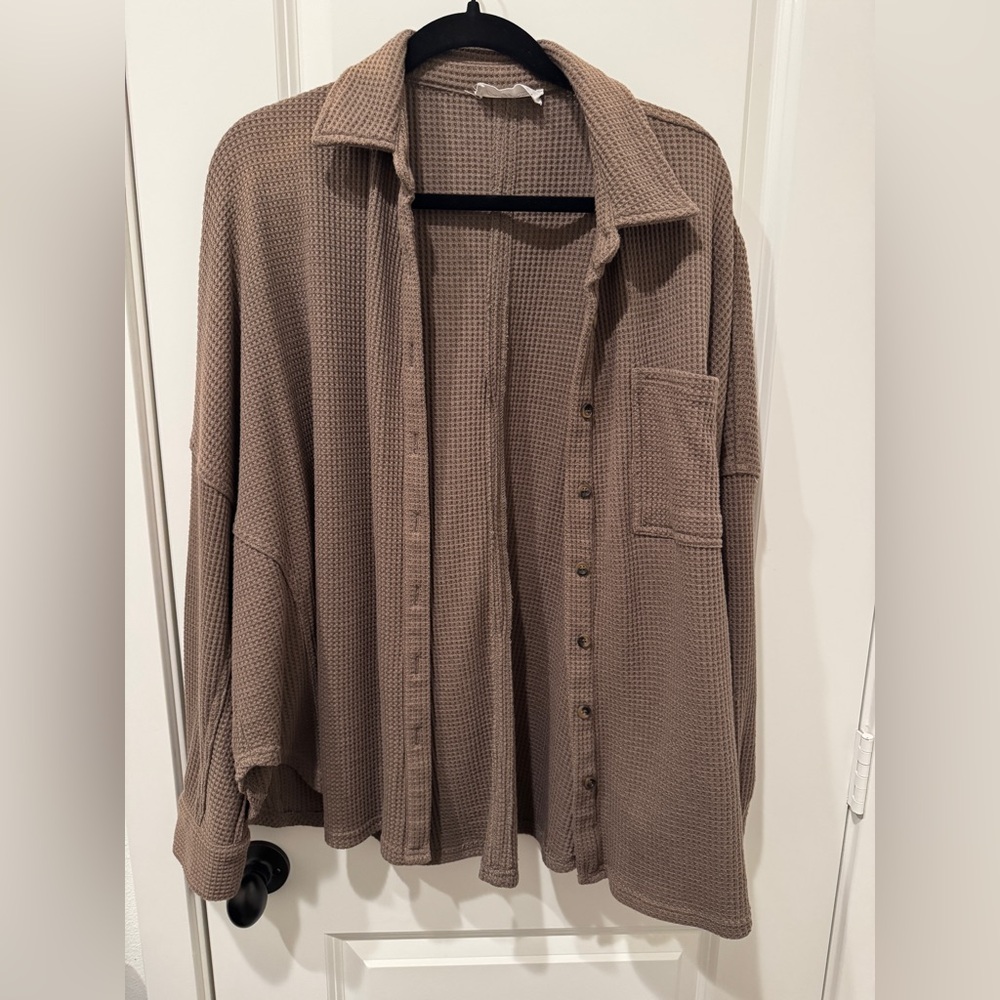 Carly Jean Los Angeles Brown Bailey Top - Picture 2 of 5